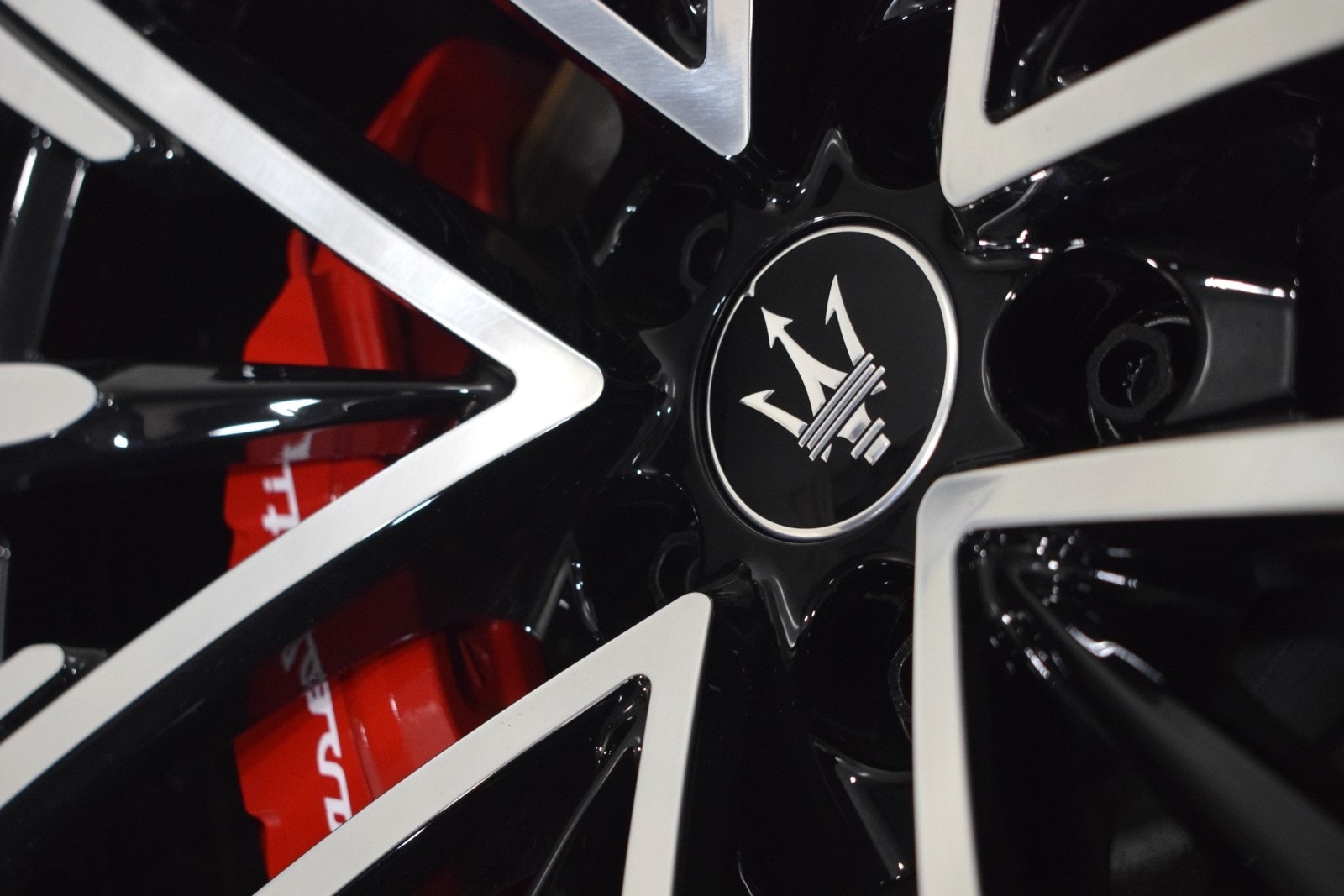 Thumbnail: 2024 Maserati Grecale - 17