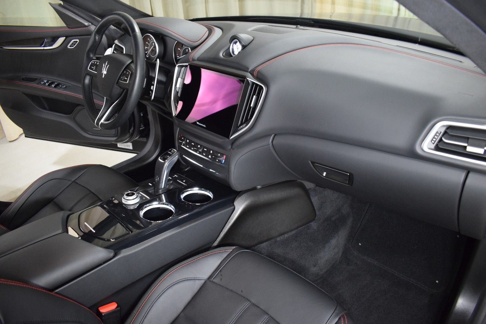 Thumbnail: 2024 Maserati Ghibli - 24