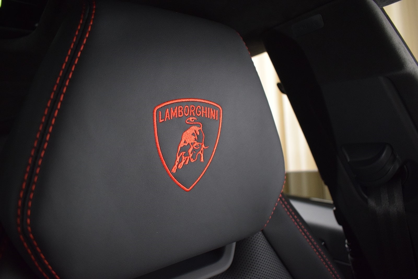 Thumbnail: 2025 Lamborghini Urus - 37