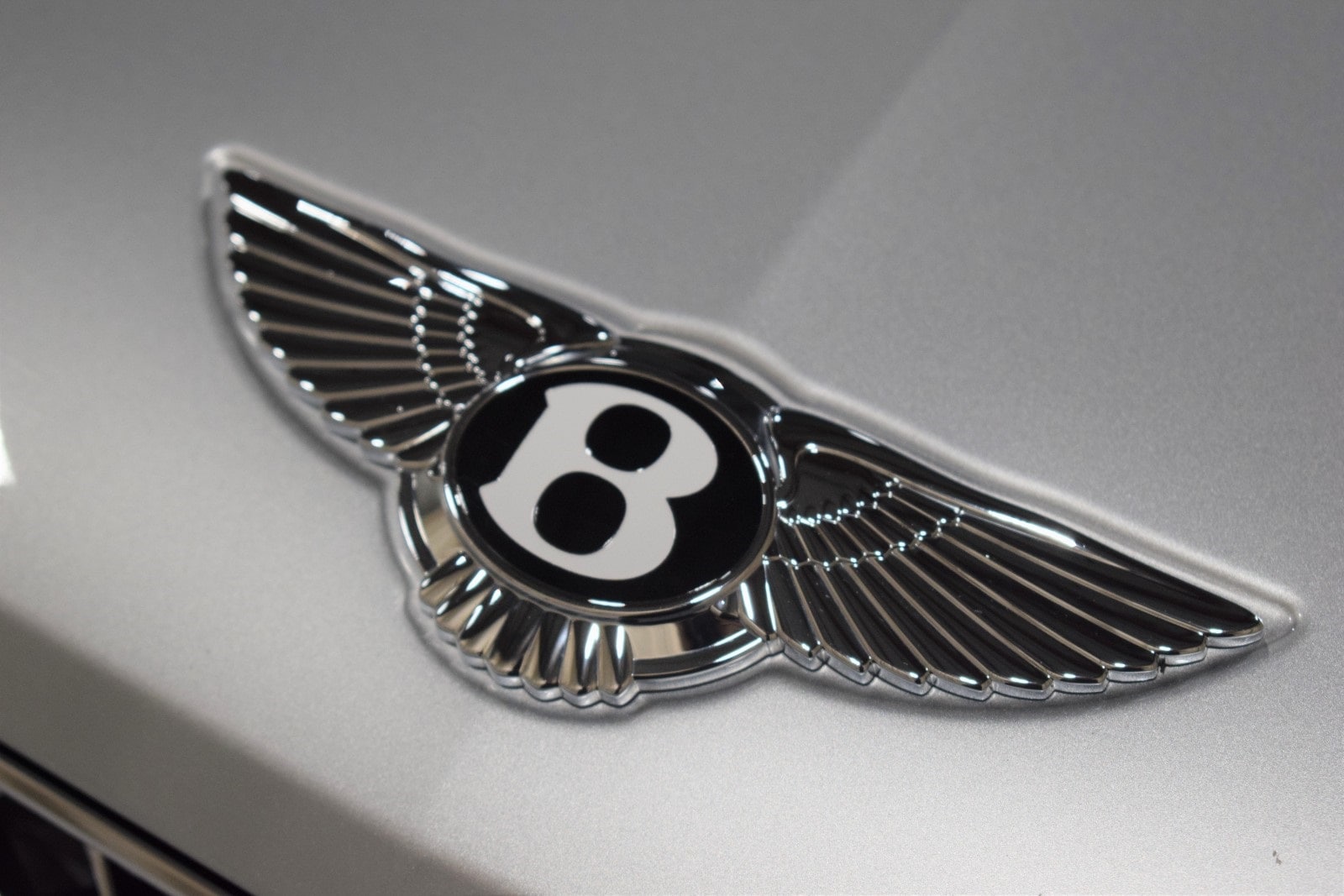 2021 Bentley Bentayga  9