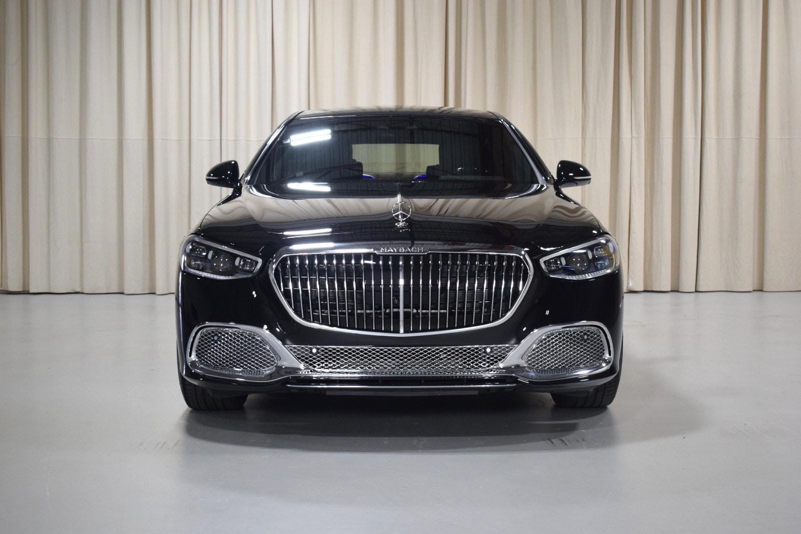 Thumbnail: 2024 Mercedes-Benz S-Class - 9