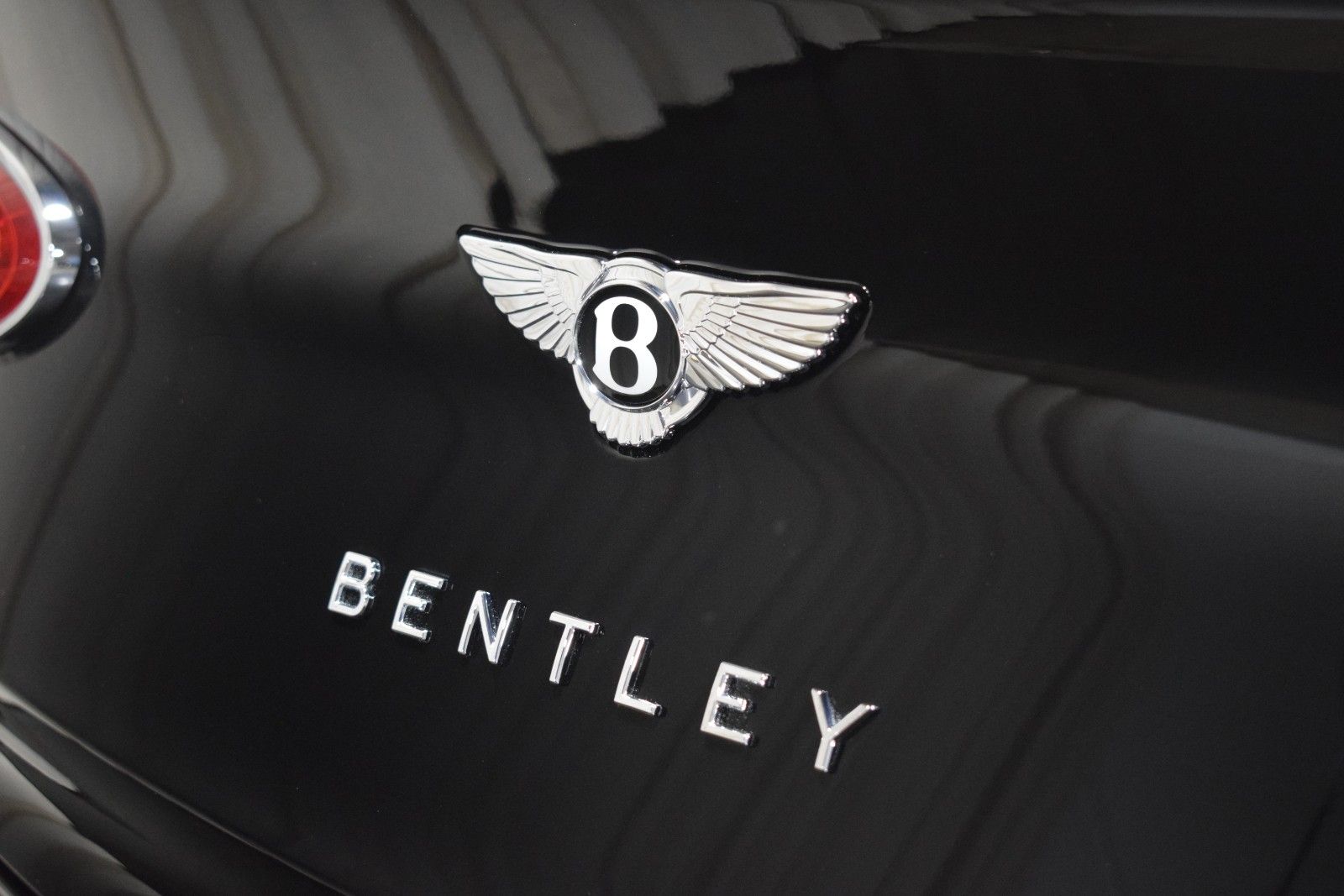Thumbnail: 2024 Bentley Bentayga - 19