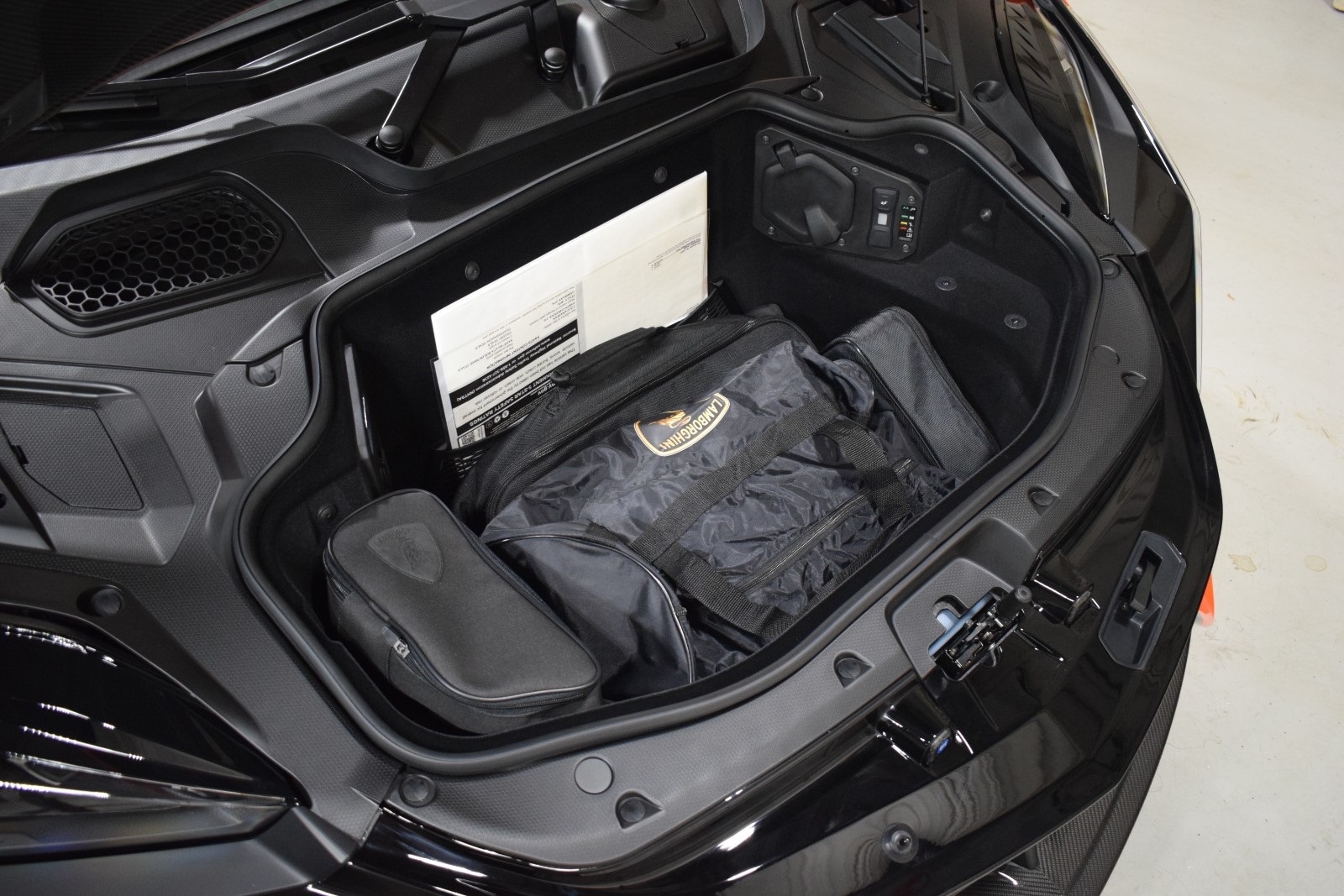 Thumbnail: 2025 Lamborghini  - 38