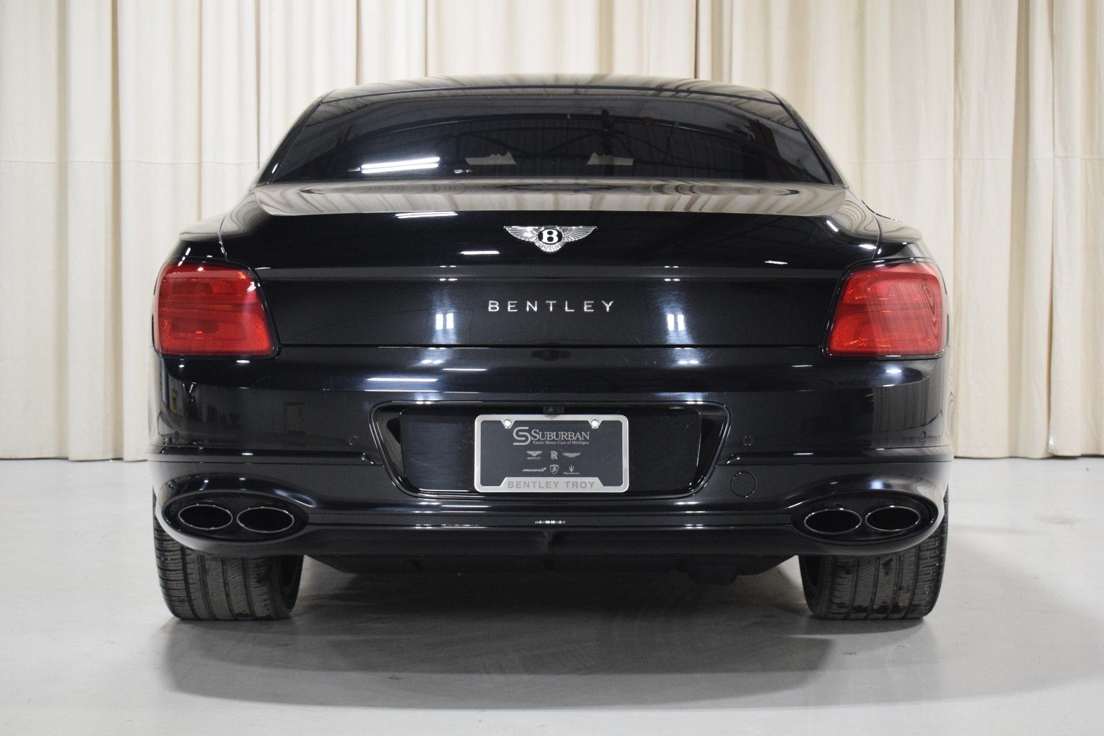 Thumbnail: 2023 Bentley Flying Spur - 14