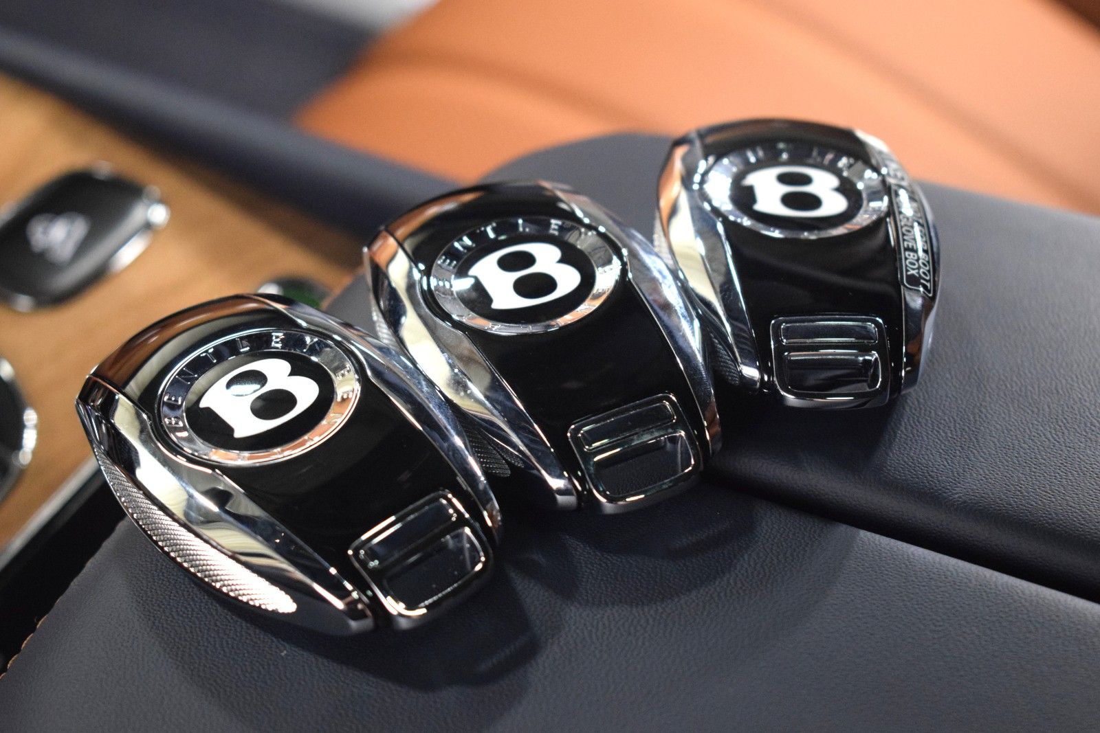 Thumbnail: 2026 Bentley Bentayga - 44