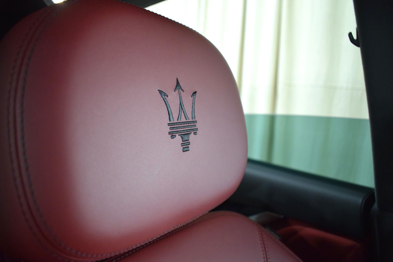 Thumbnail: 2022 Maserati Levante - 36