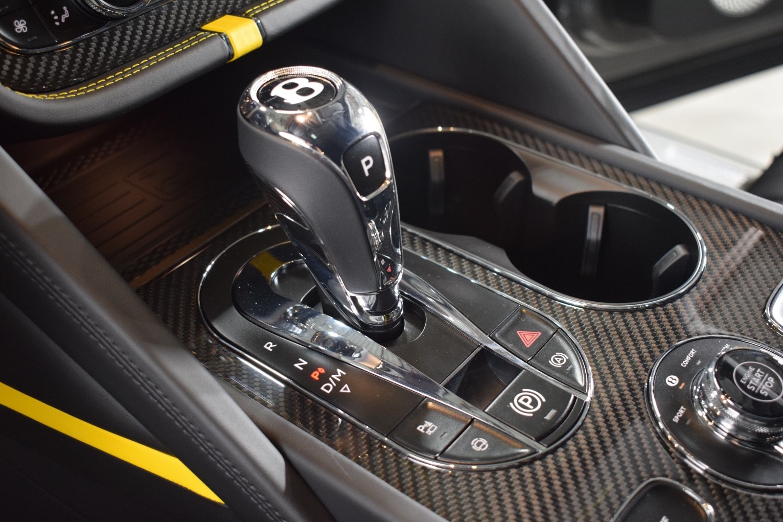 Thumbnail: 2026 Bentley Bentayga - 34