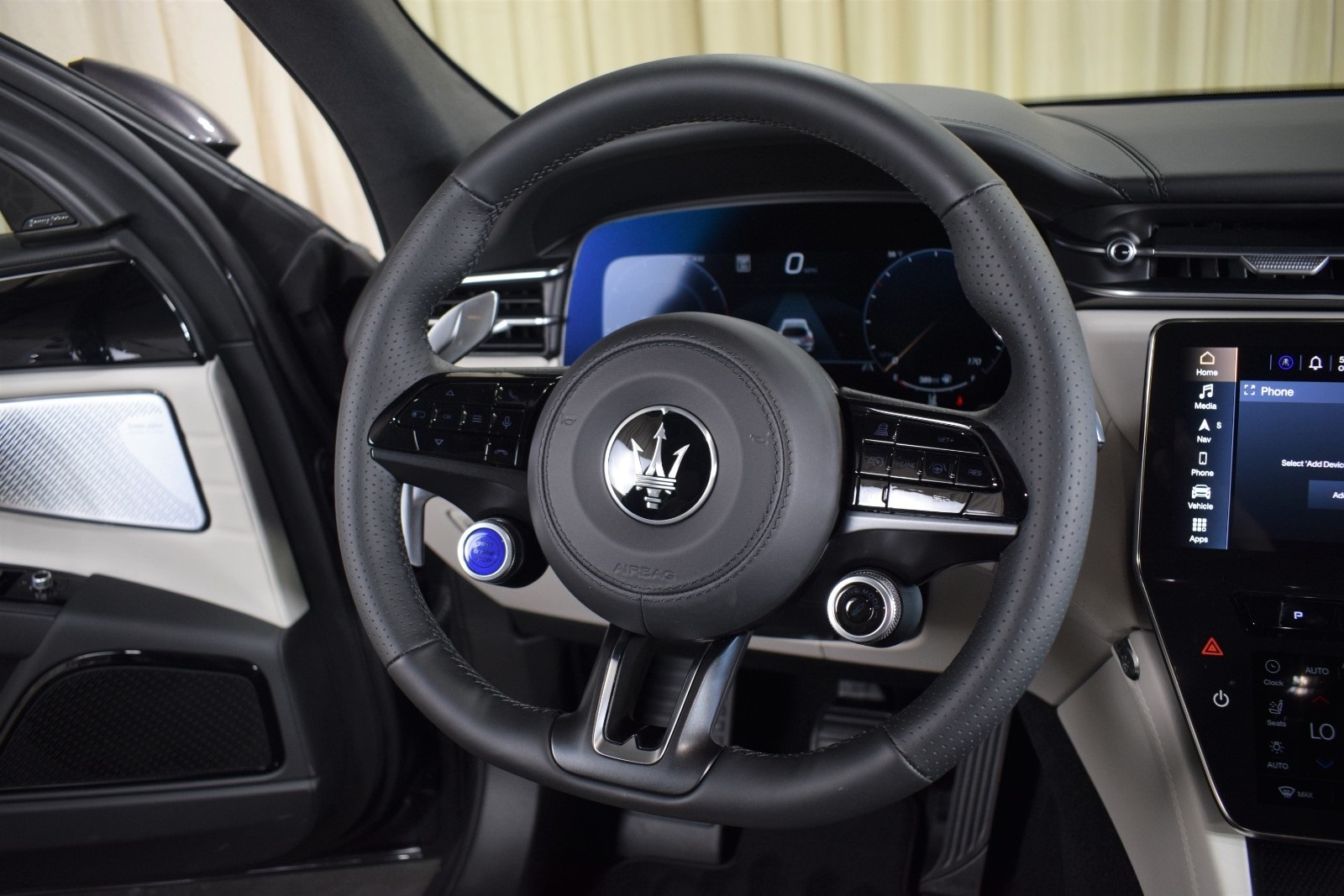 Thumbnail: 2024 Maserati Grecale - 27