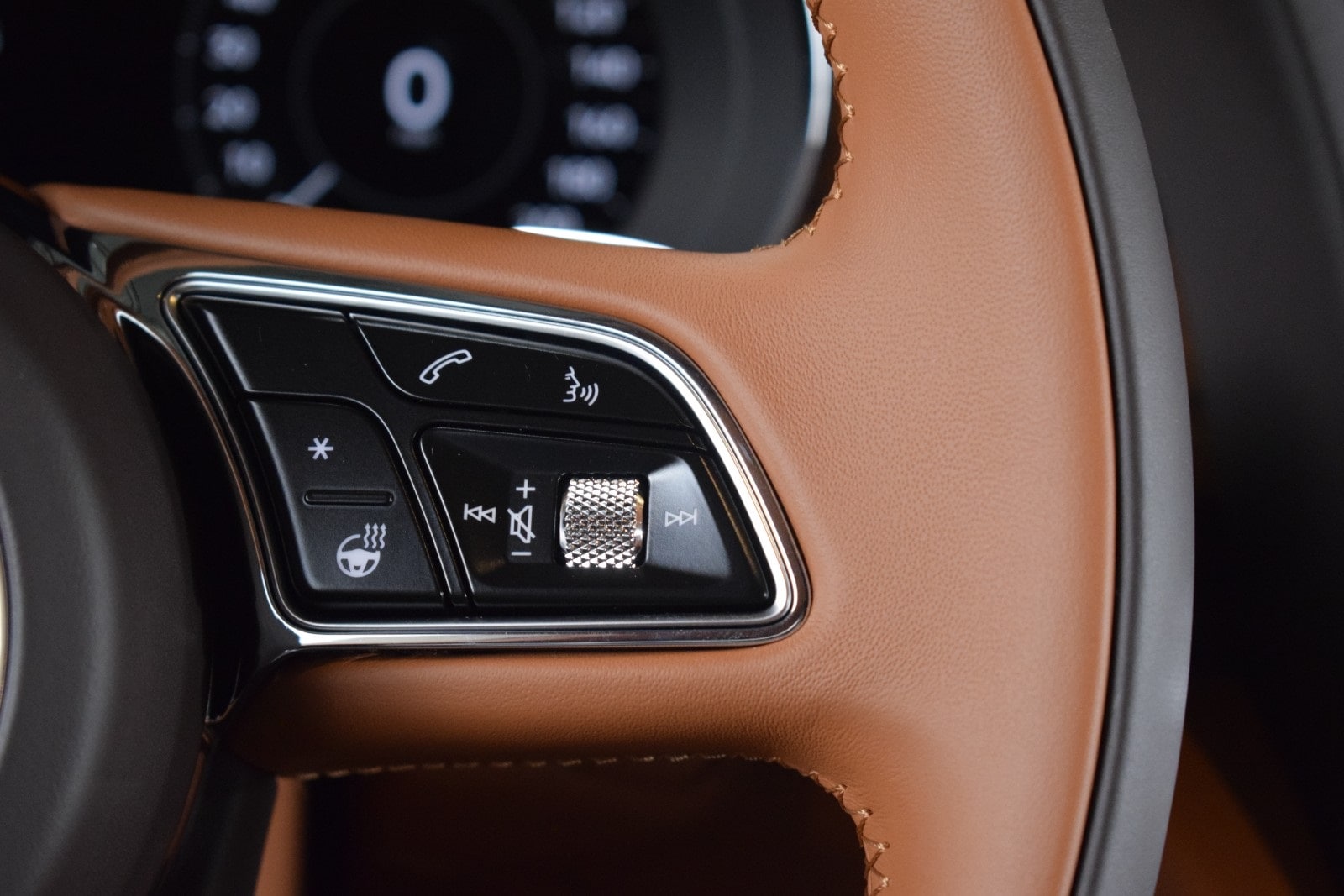 Thumbnail: 2025 Bentley Bentayga - 30