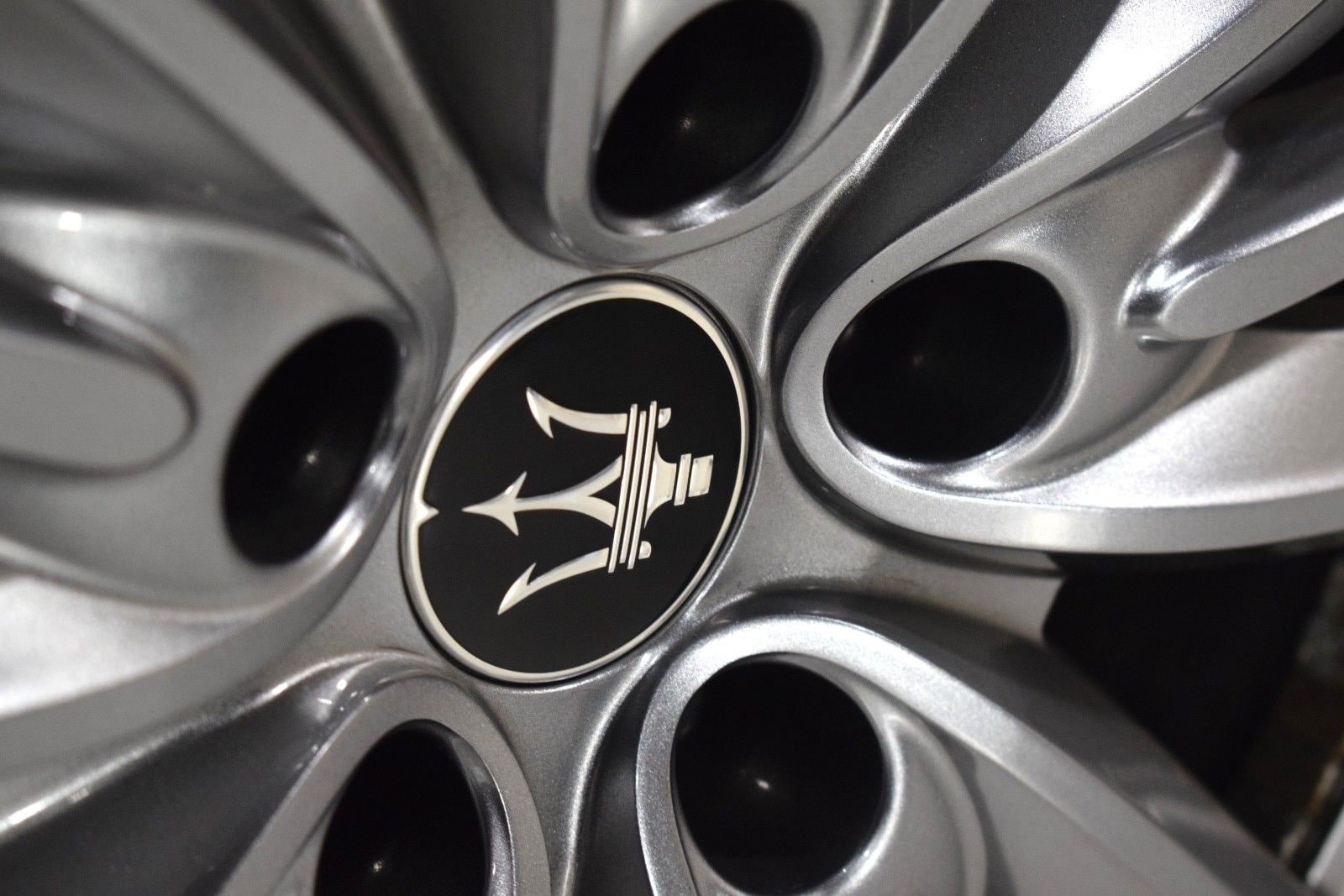 Thumbnail: 2024 Maserati Quattroporte - 18