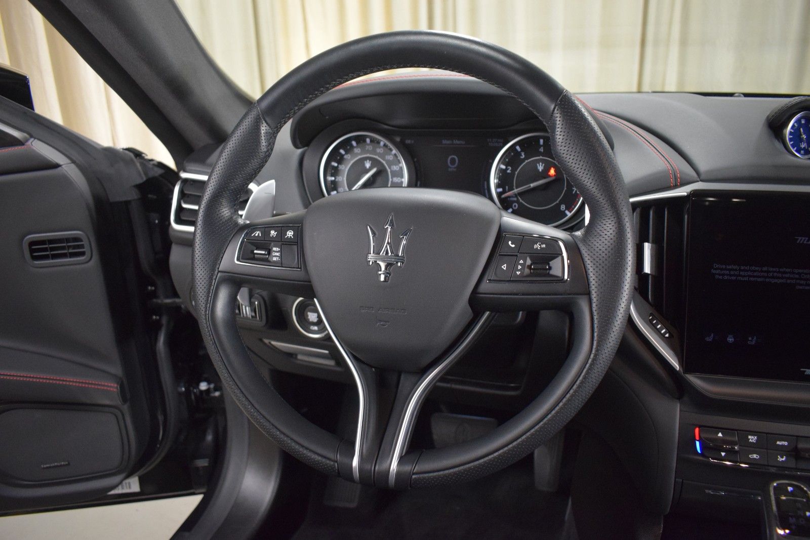 Thumbnail: 2024 Maserati Ghibli - 26