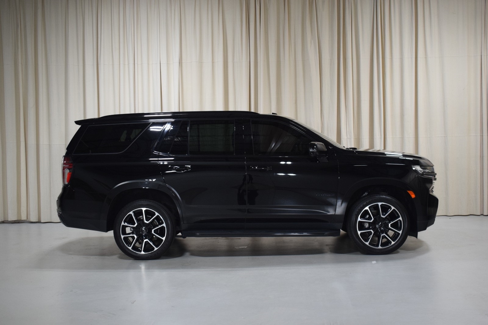 Thumbnail: 2022 Chevrolet Tahoe - 13