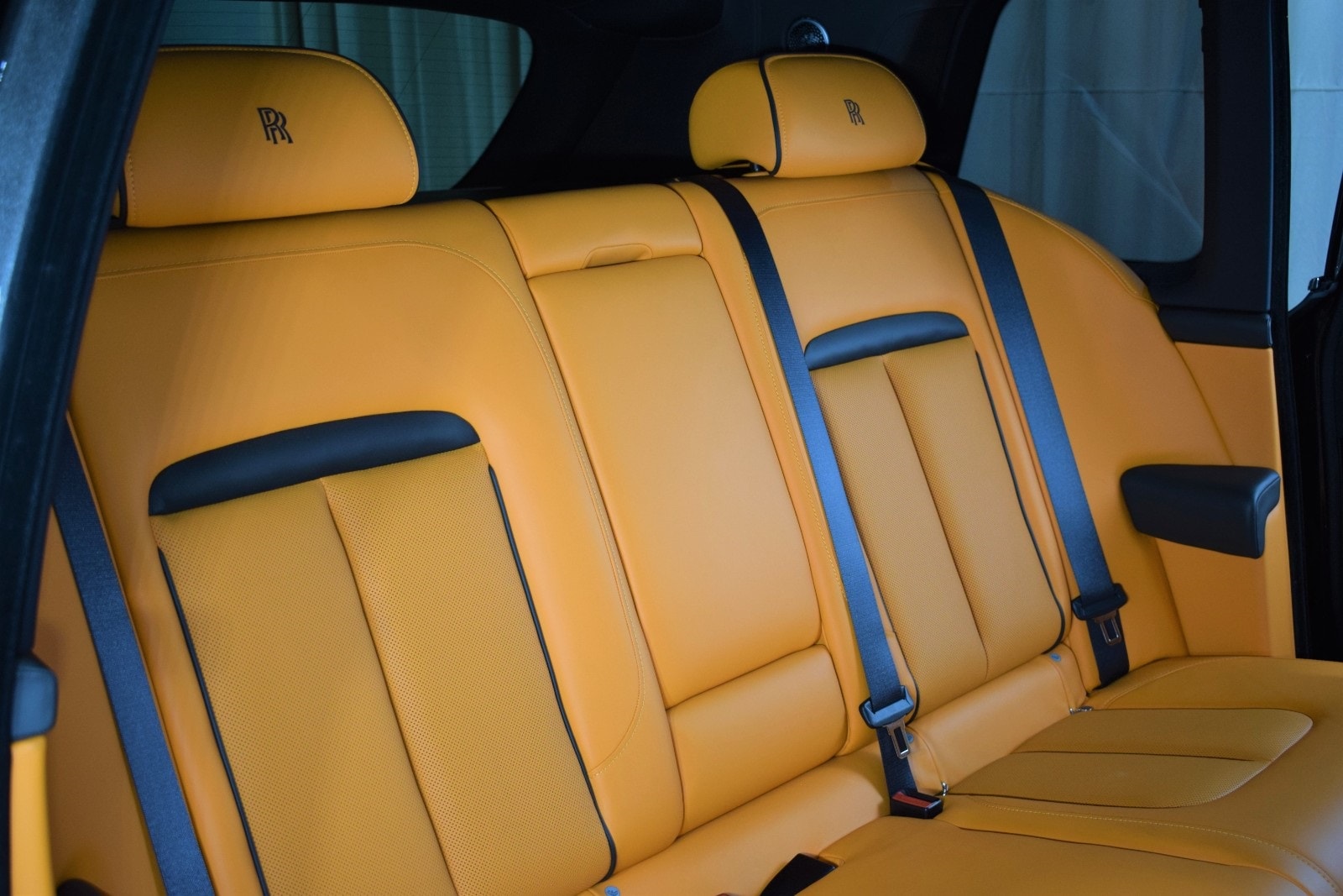 Thumbnail: 2022 Rolls-Royce Cullinan - 18