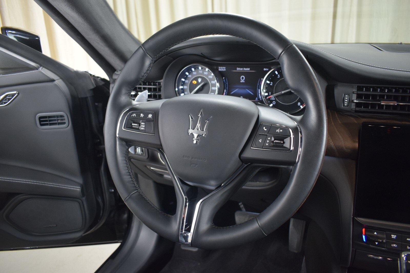 Thumbnail: 2022 Maserati Quattroporte - 27