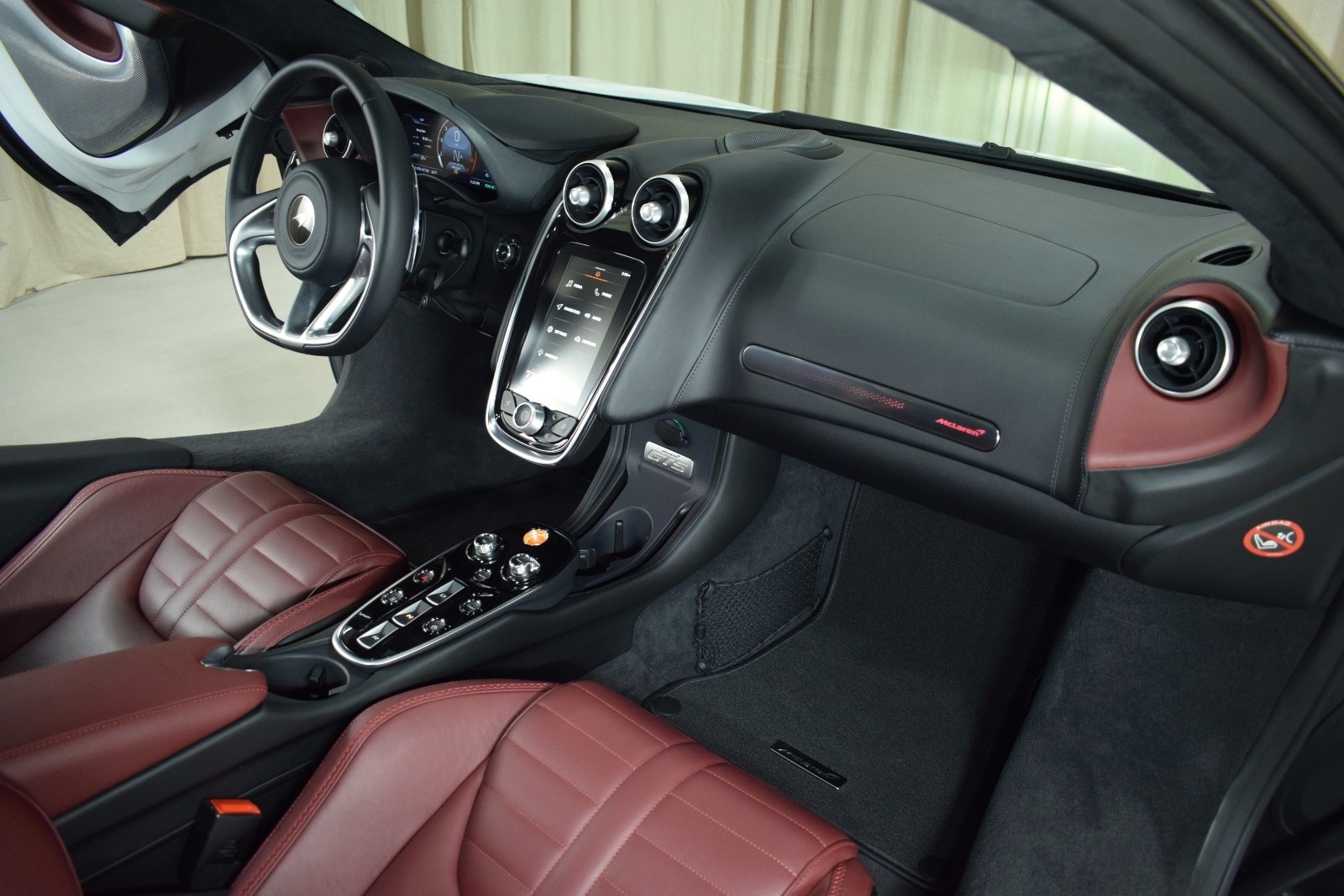 Thumbnail: 2026 Mclaren GTS - 20