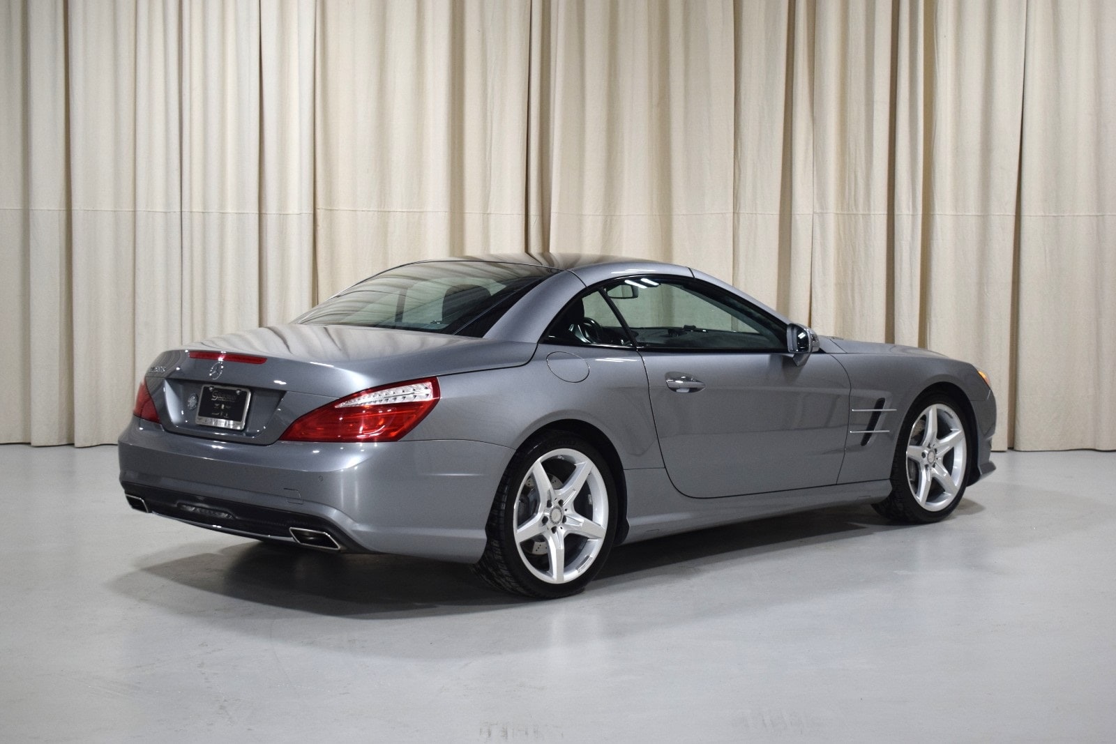 Thumbnail: 2013 Mercedes-Benz SL-Class - 10