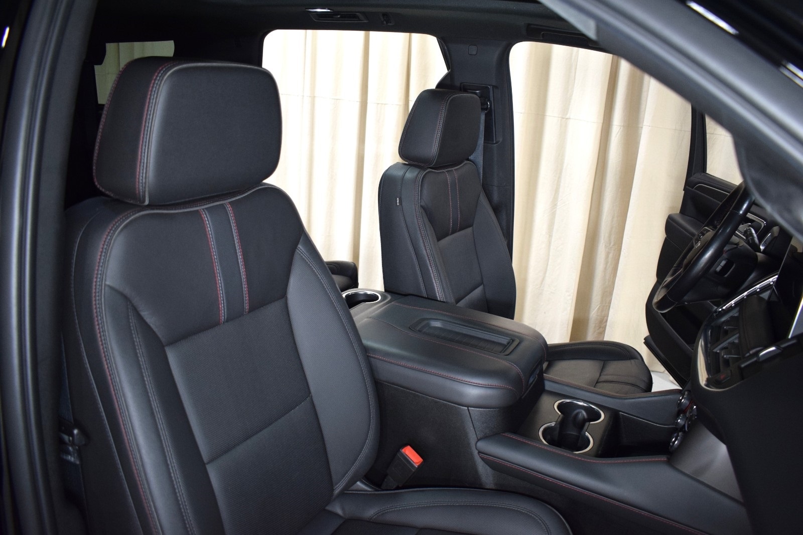 Thumbnail: 2022 Chevrolet Tahoe - 21