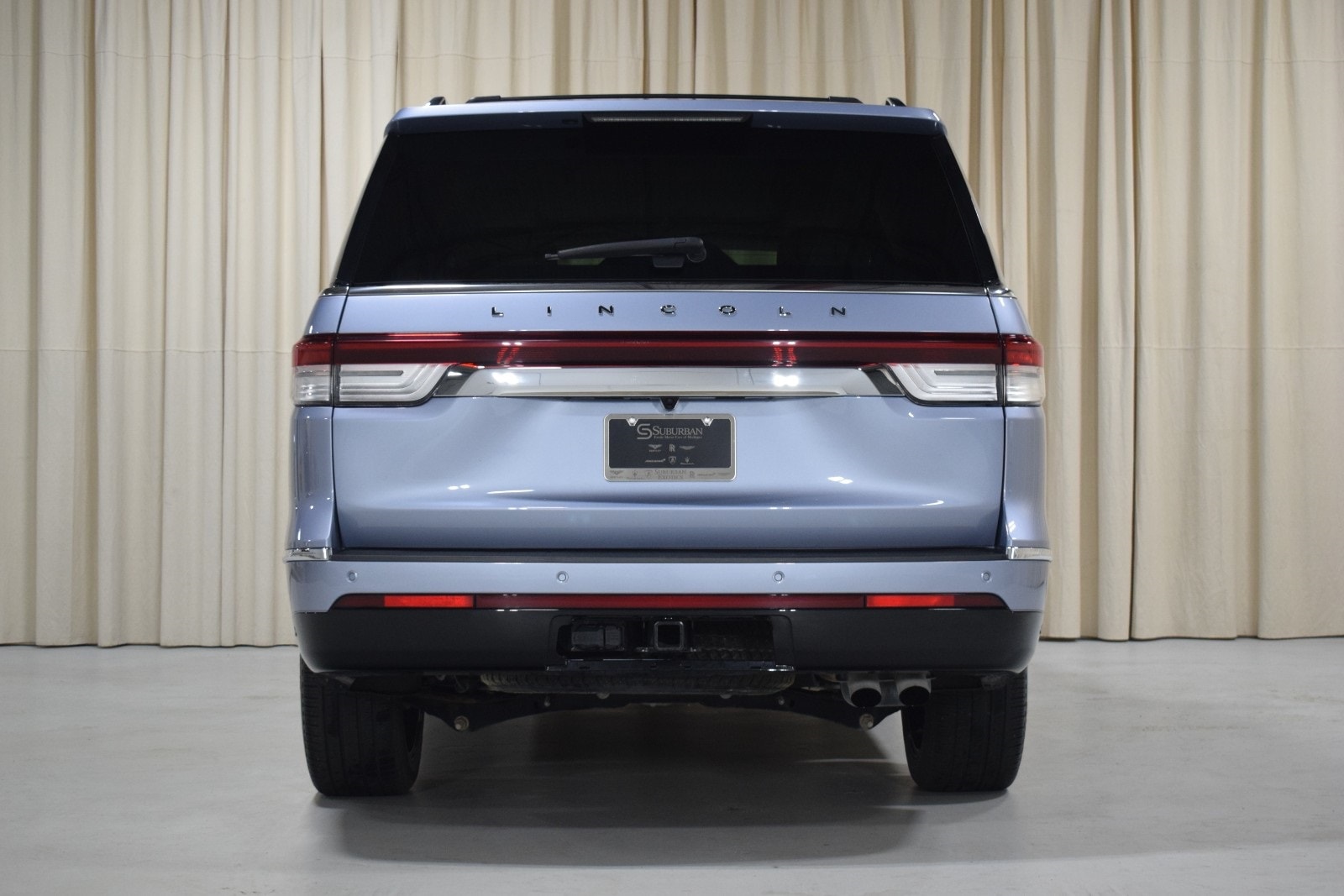 Thumbnail: 2023 Lincoln Navigator - 13