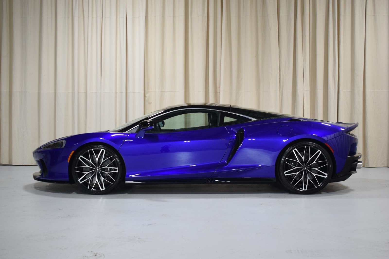 Thumbnail: 2025 Mclaren GTS - 5