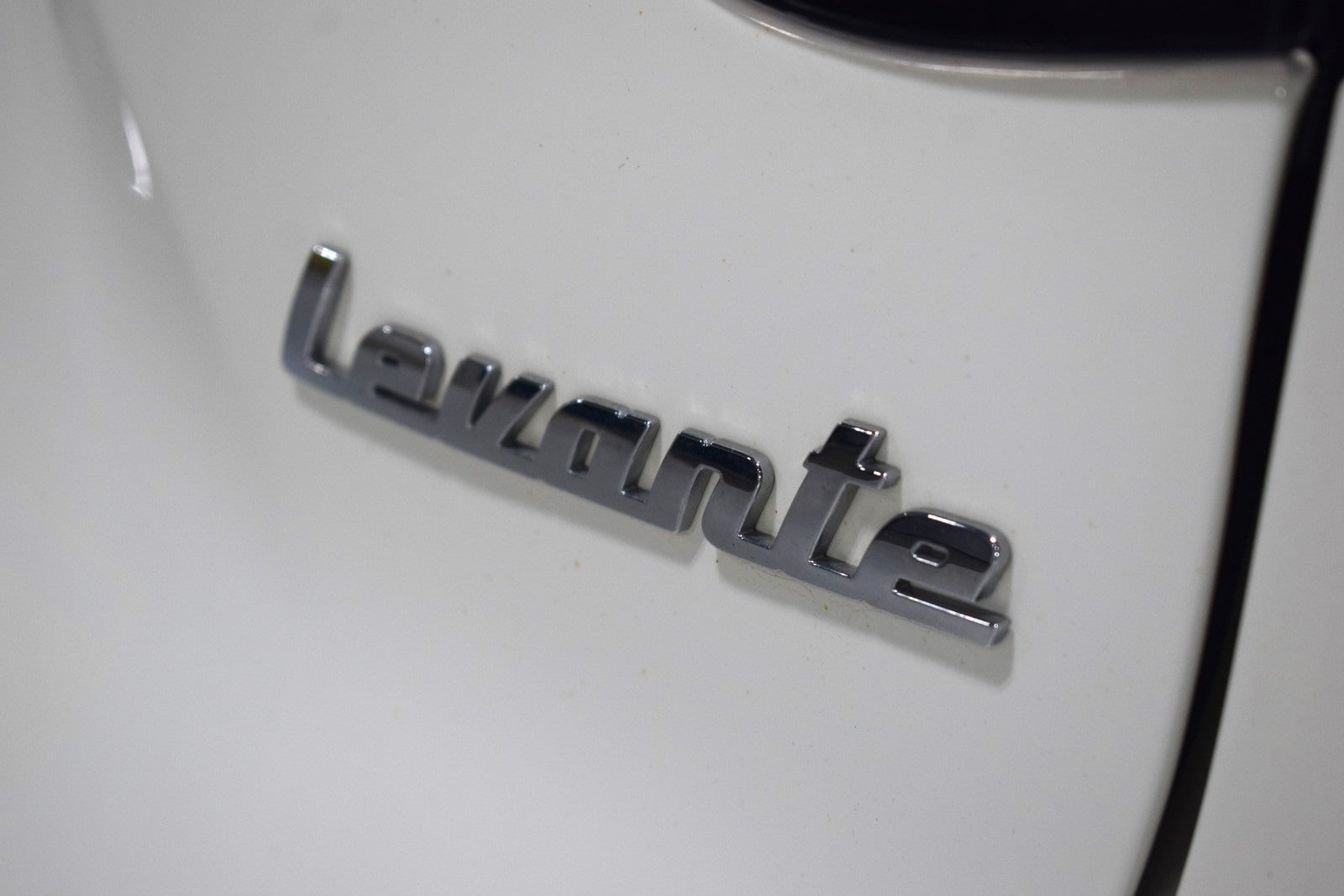Thumbnail: 2022 Maserati Levante - 11