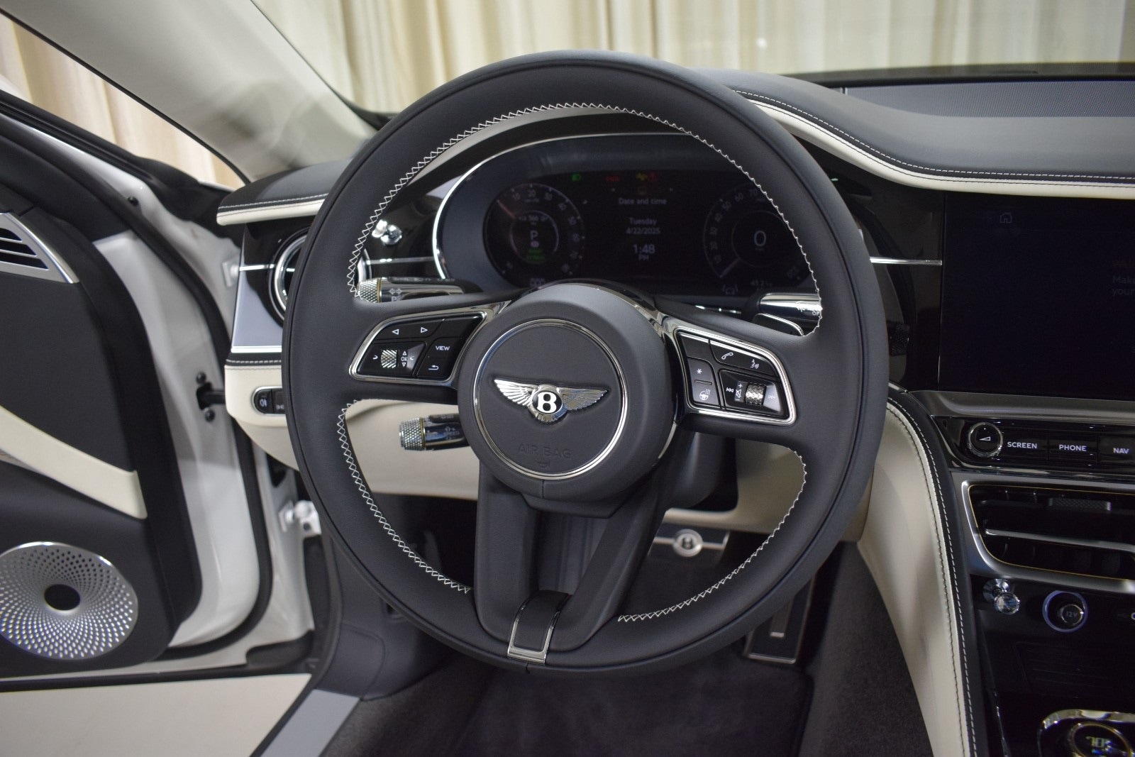 Thumbnail: 2025 Bentley Flying Spur - 4