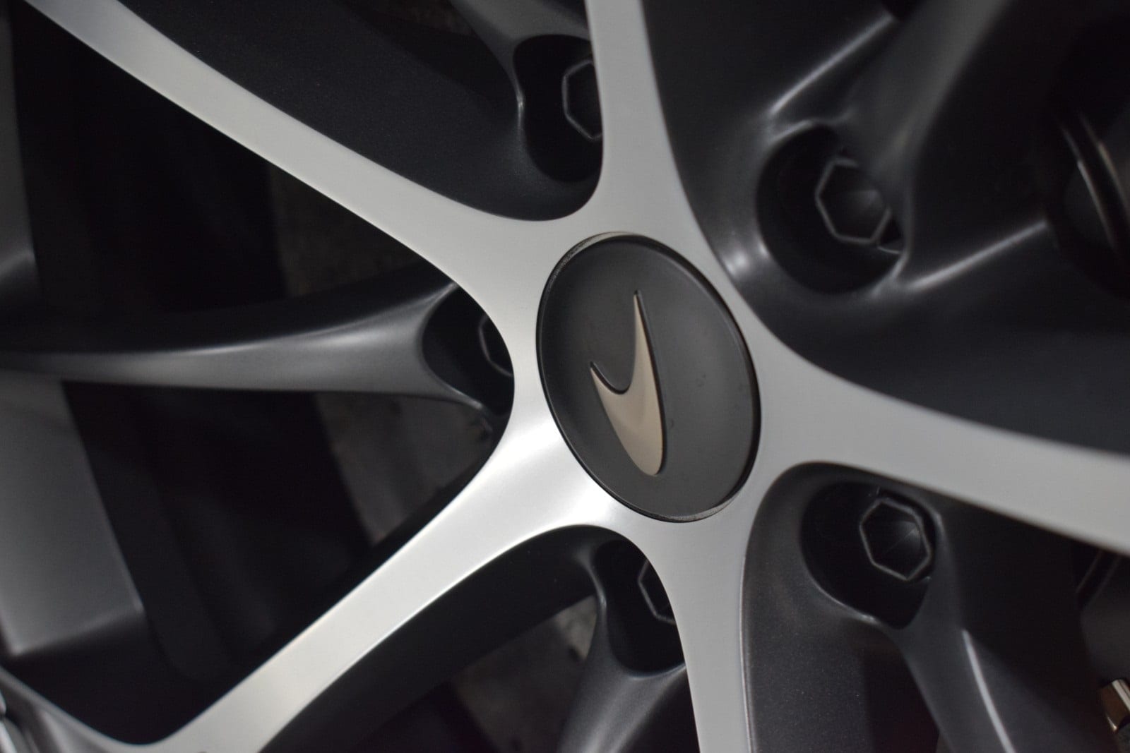 2025 Mclaren Artura TechLux 16