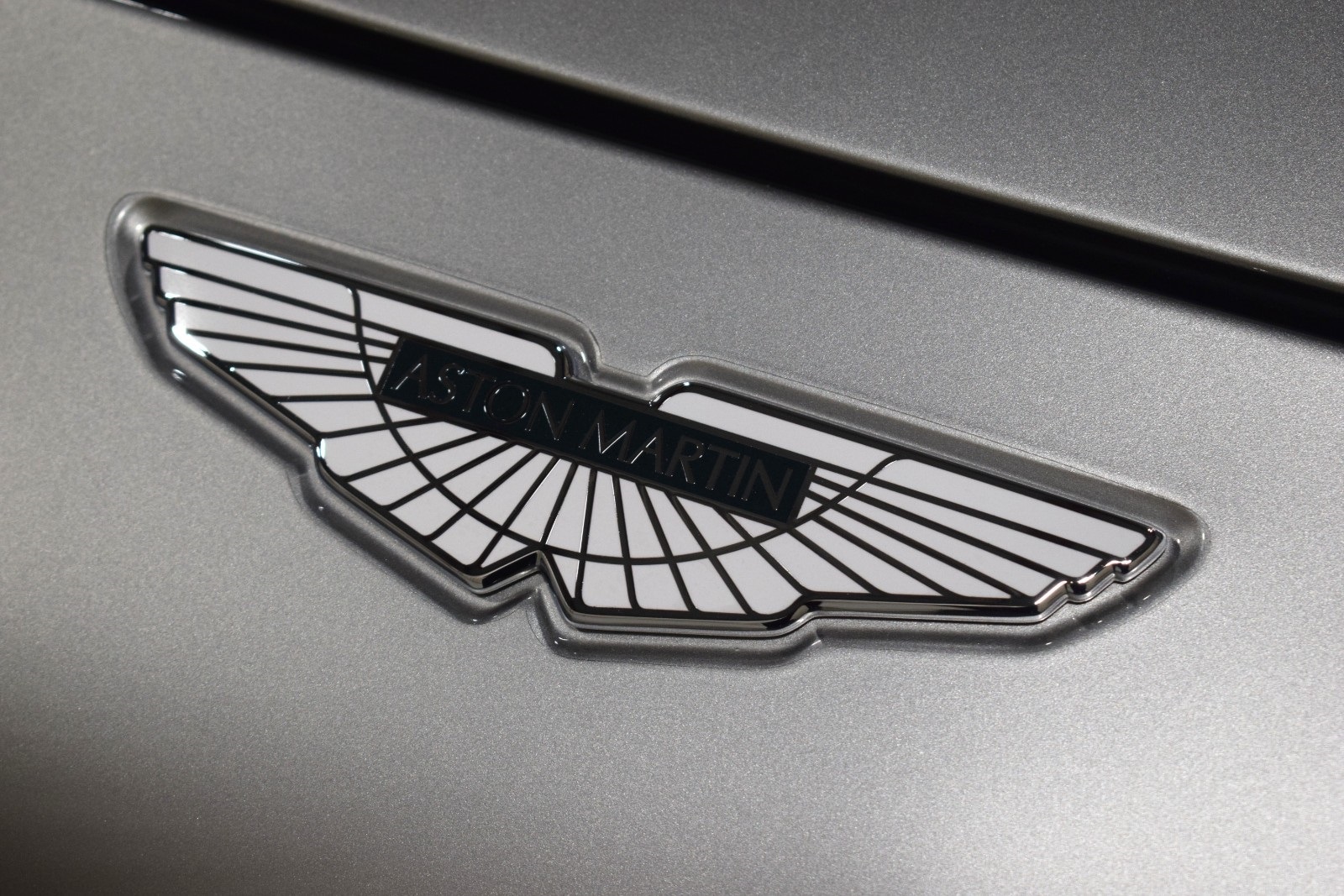 Thumbnail: 2023 Aston Martin DBX - 3