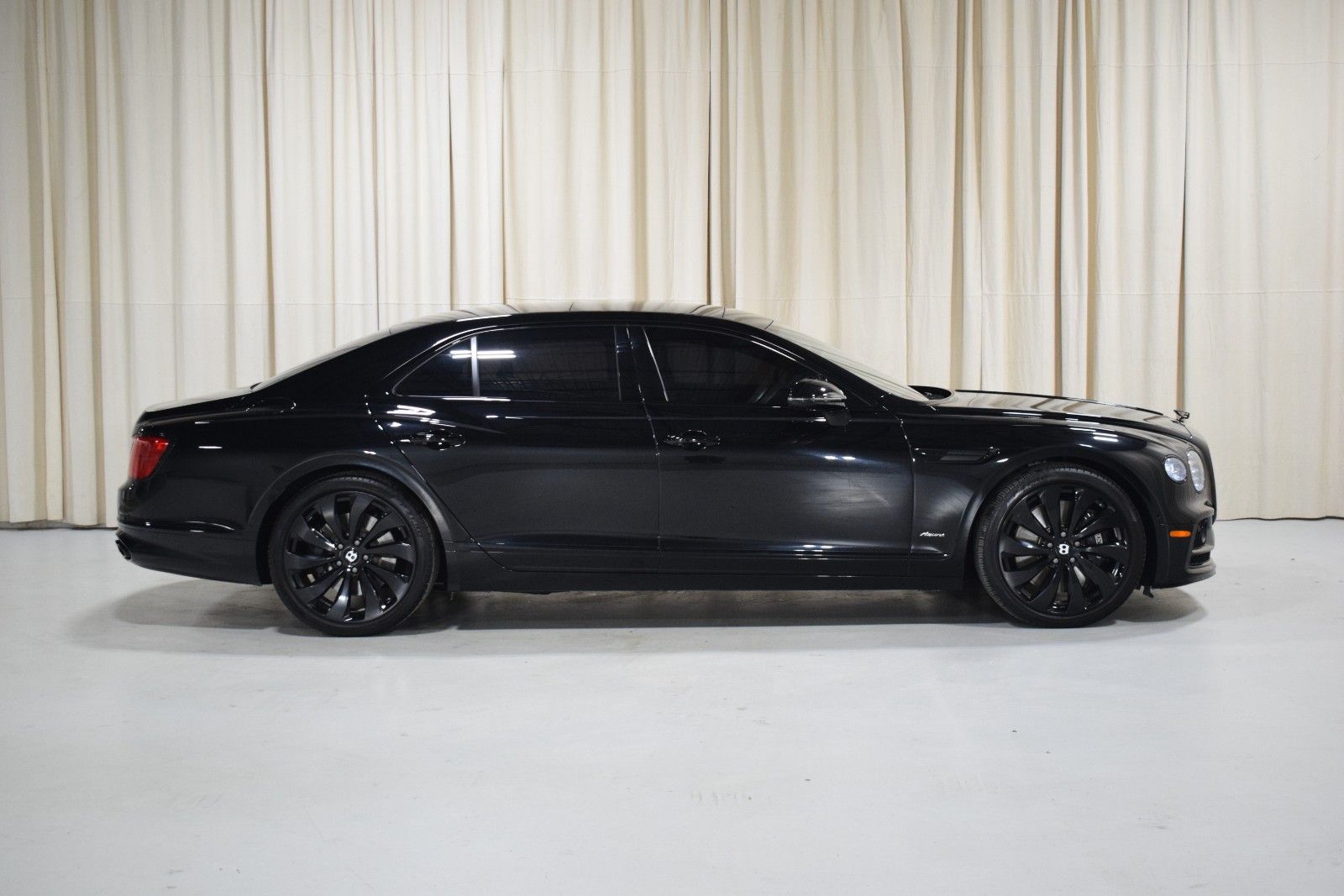 Thumbnail: 2023 Bentley Flying Spur - 5