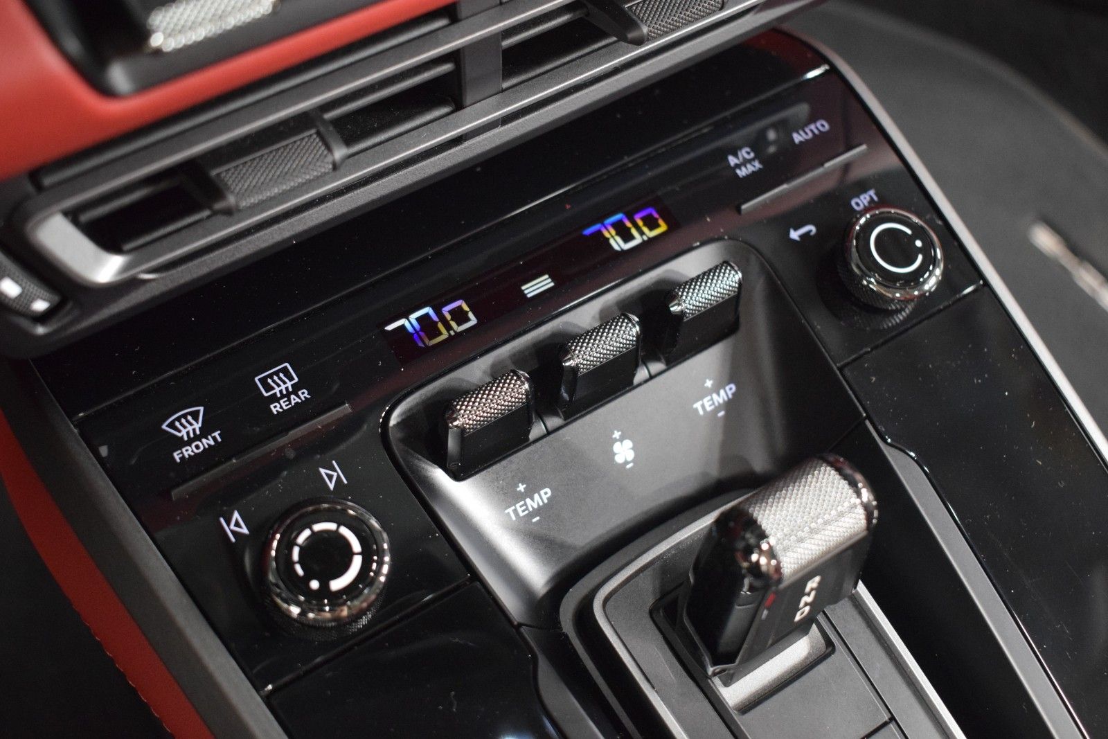 Thumbnail: 2024 Porsche 911 - 33