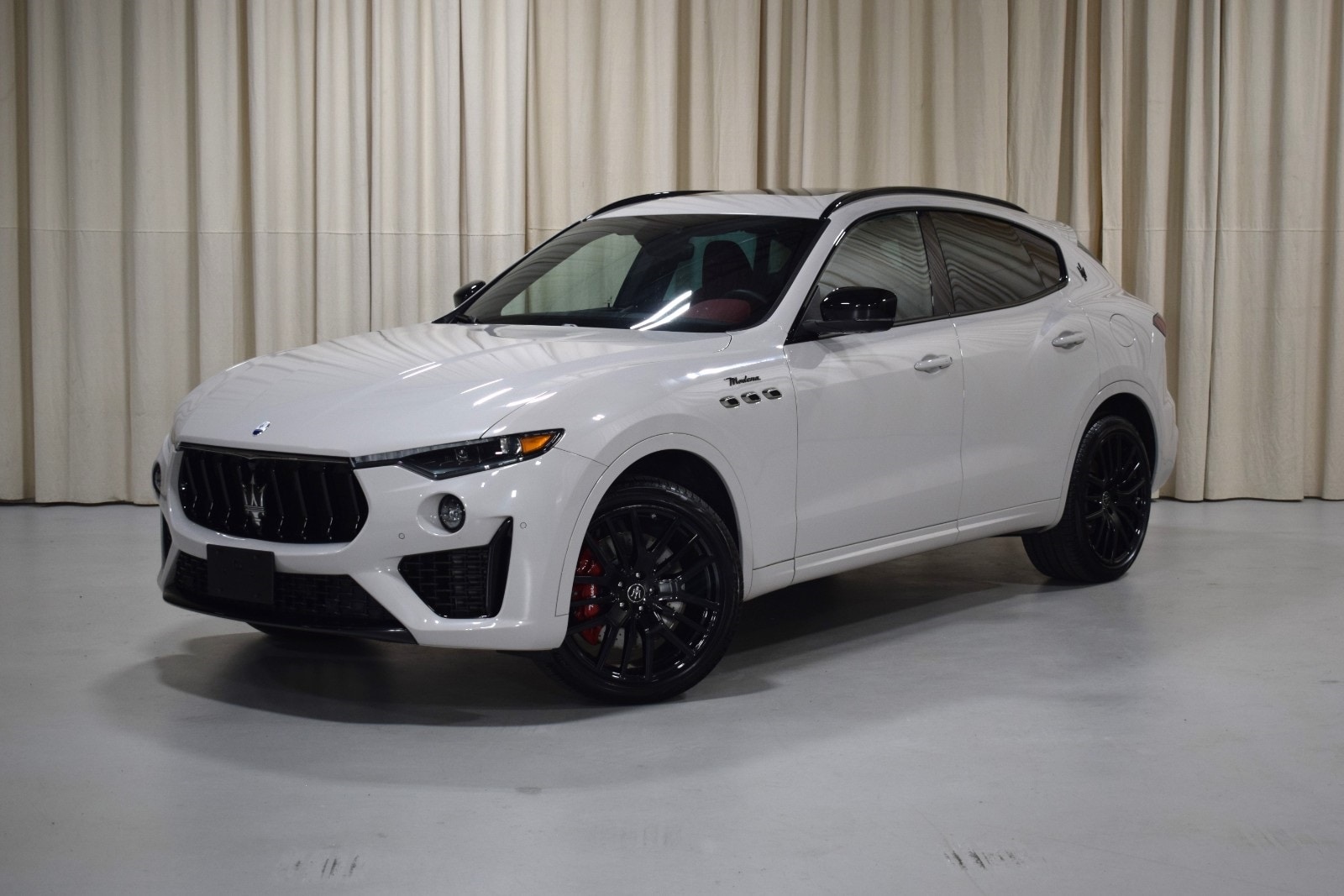 Thumbnail: 2022 Maserati Levante - 1