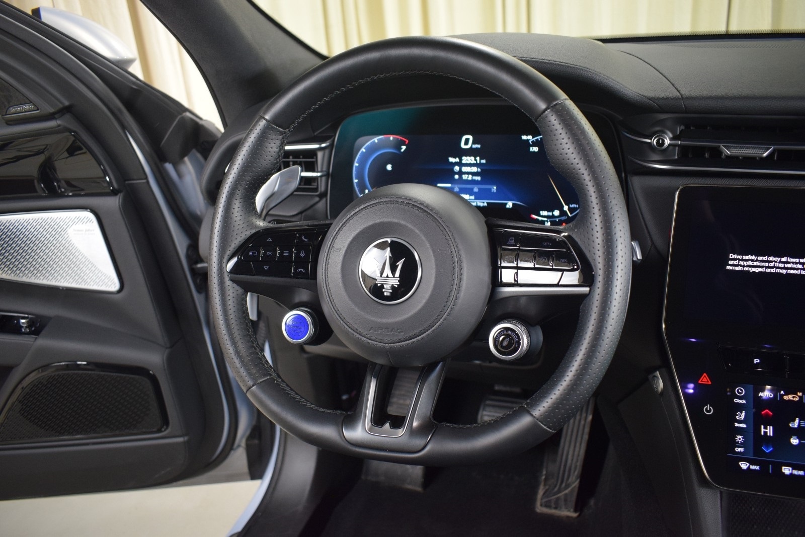 Thumbnail: 2024 Maserati Grecale - 25