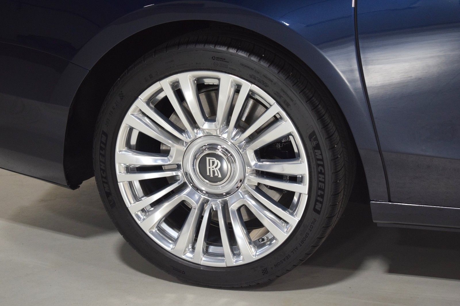 Thumbnail: 2021 Rolls-Royce Ghost - 15