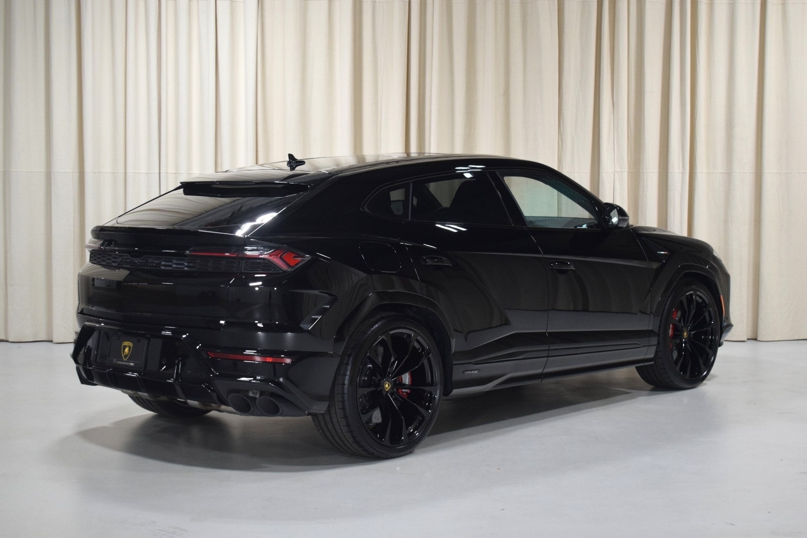 Thumbnail: 2025 Lamborghini Urus - 10