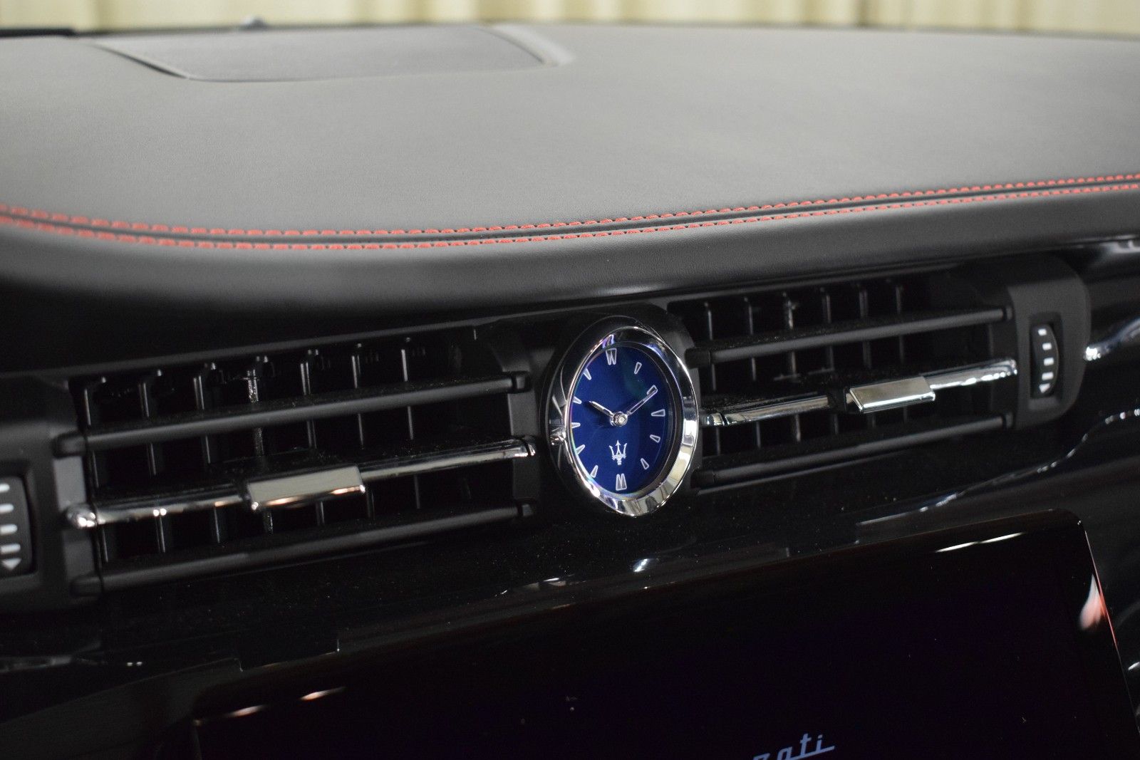 Thumbnail: 2024 Maserati Quattroporte - 31