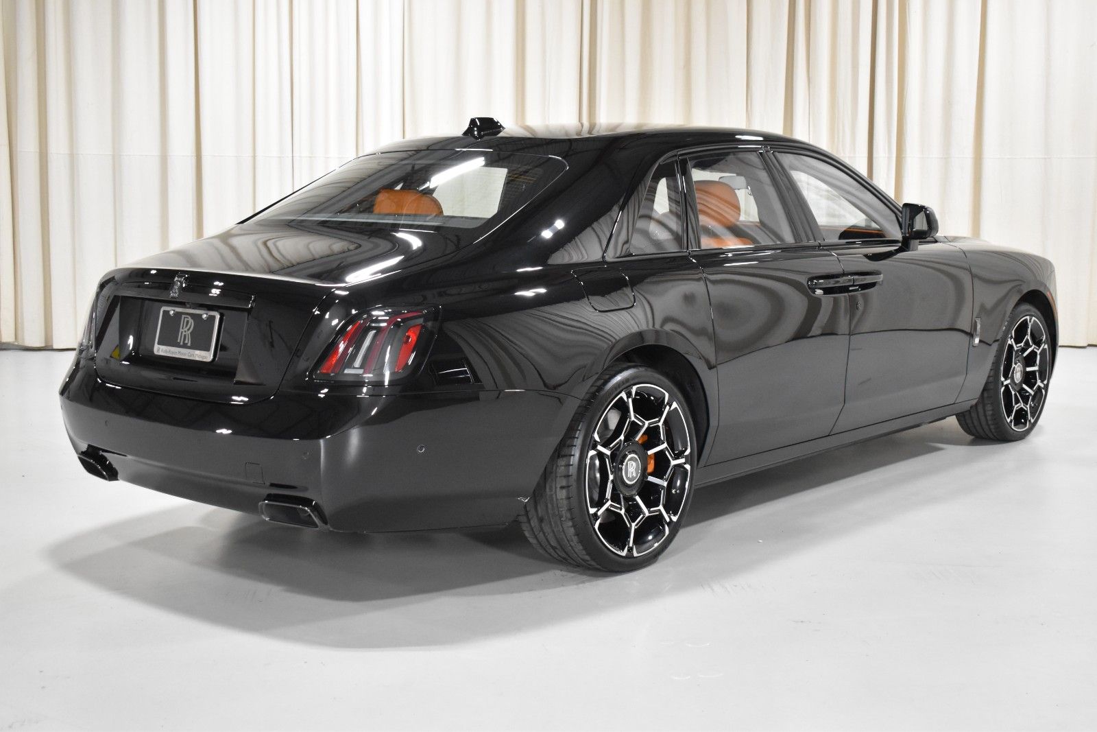 Thumbnail: 2027 Rolls-Royce Ghost - 2
