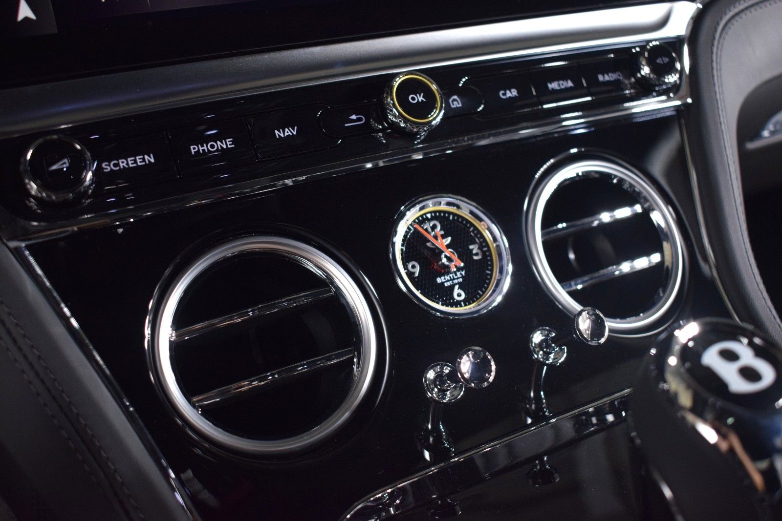 Thumbnail: 2026 Bentley Continental - 31