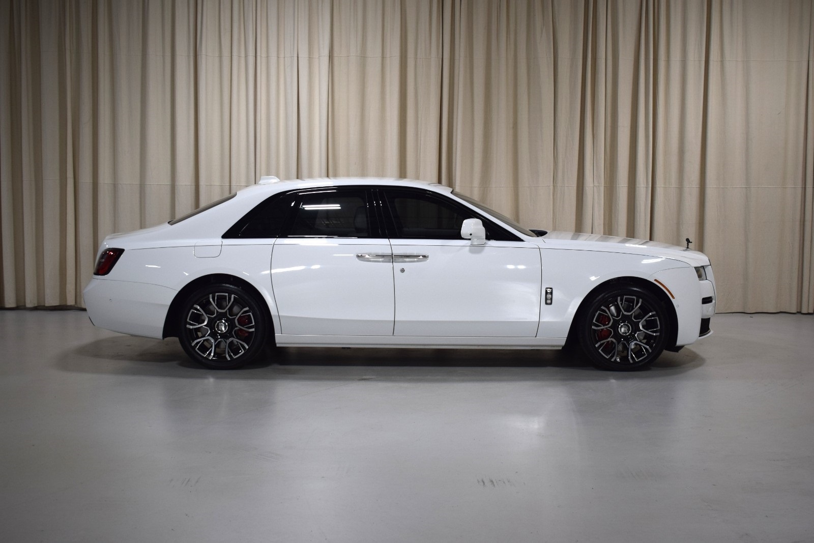 Thumbnail: 2022 Rolls-Royce Ghost - 11