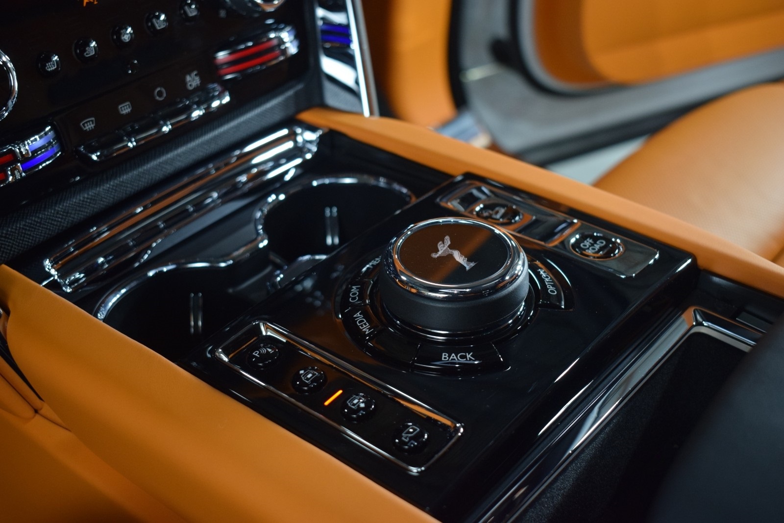 Thumbnail: 2023 Rolls-Royce Cullinan - 35