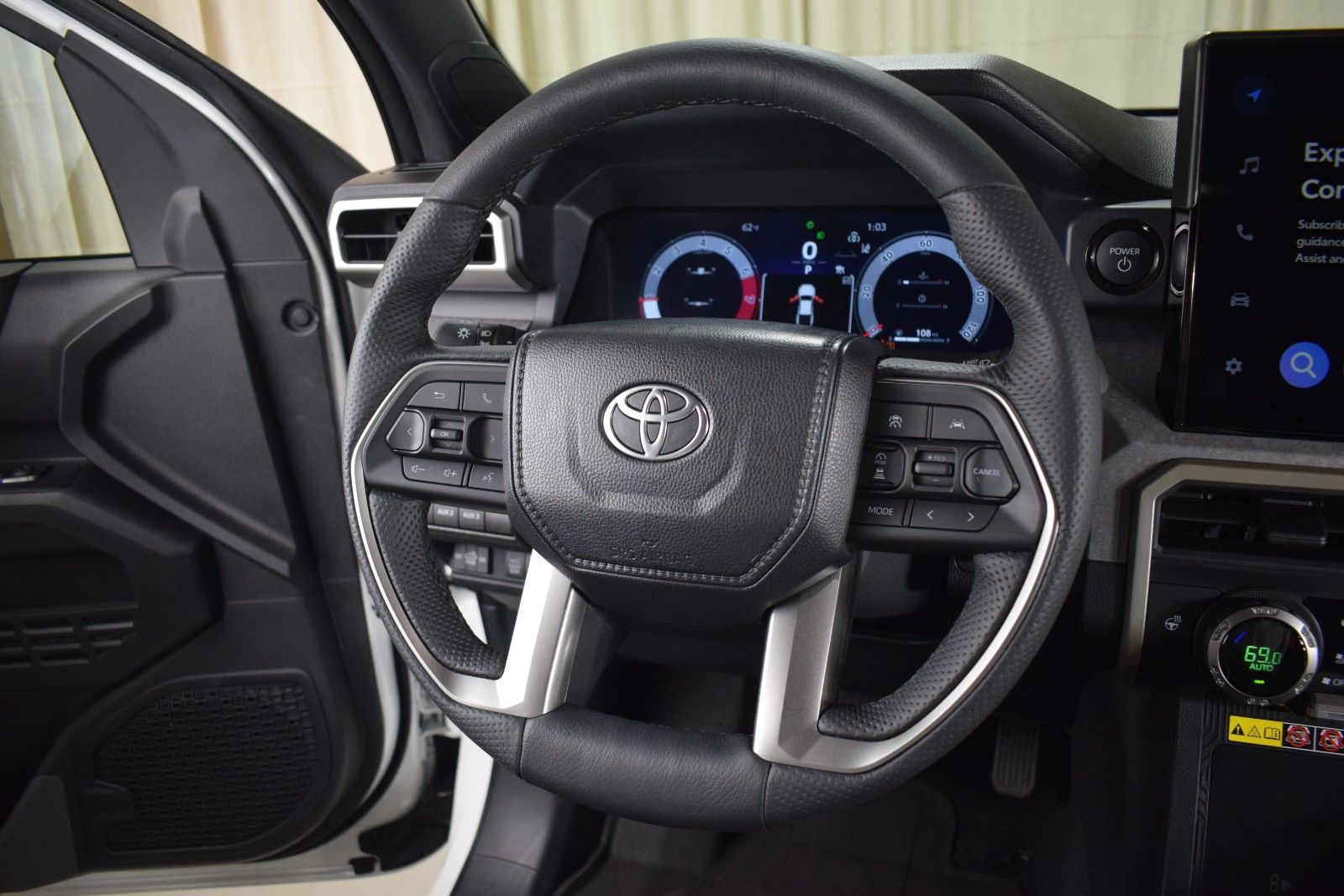 Thumbnail: 2024 Toyota Tacoma - 26