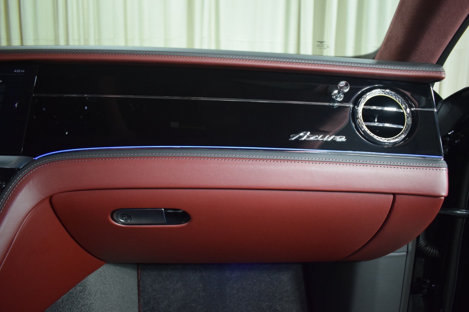 Thumbnail: 2023 Bentley Flying Spur - 26