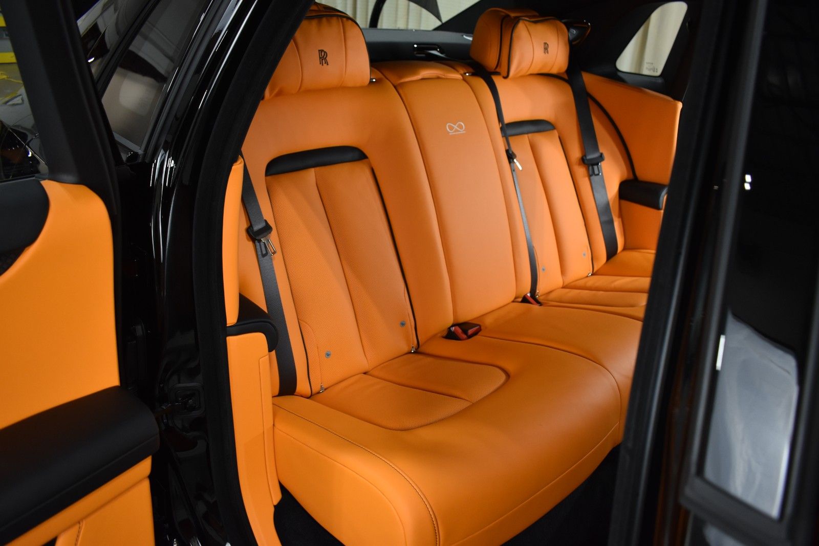 Thumbnail: 2027 Rolls-Royce Ghost - 36