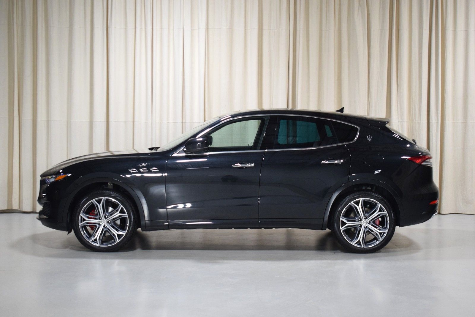 Thumbnail: 2023 Maserati Levante - 5