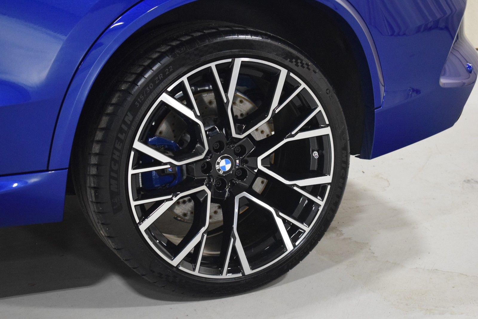 Thumbnail: 2025 BMW X5 - 7