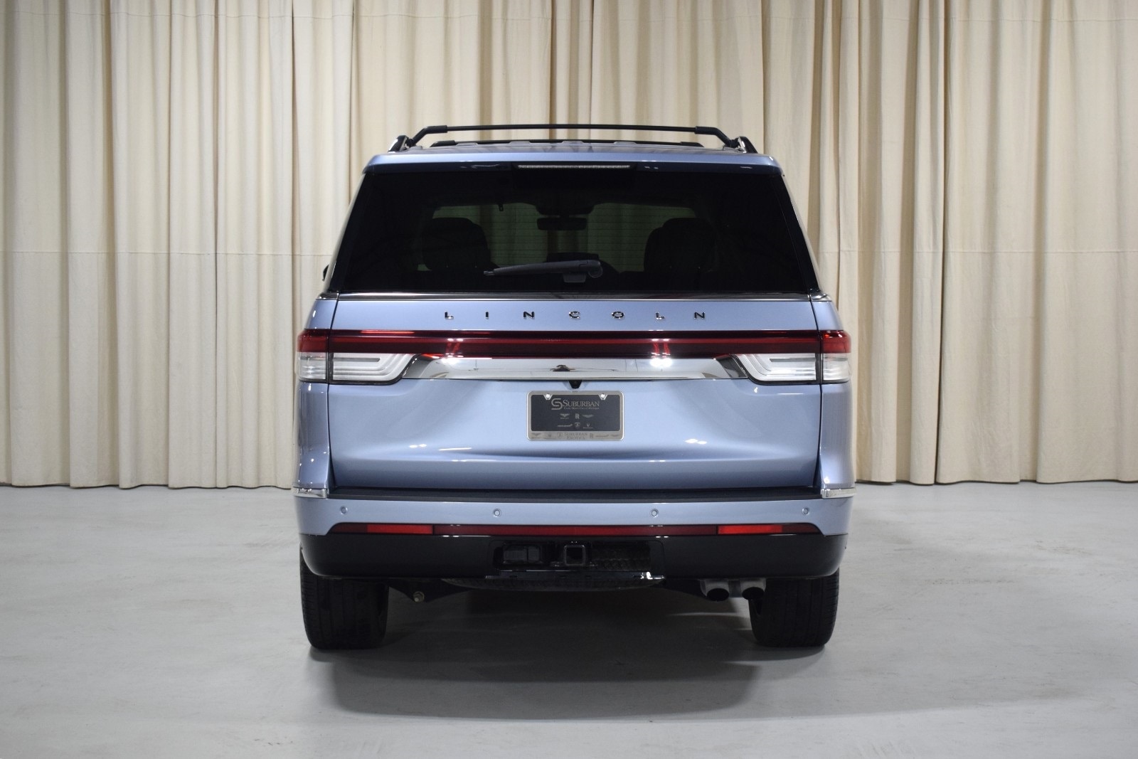 Thumbnail: 2023 Lincoln Navigator - 12