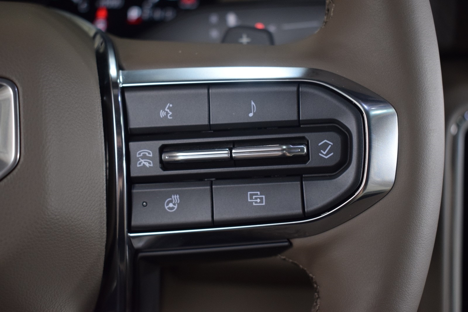 Thumbnail: 2025 GMC Yukon - 30