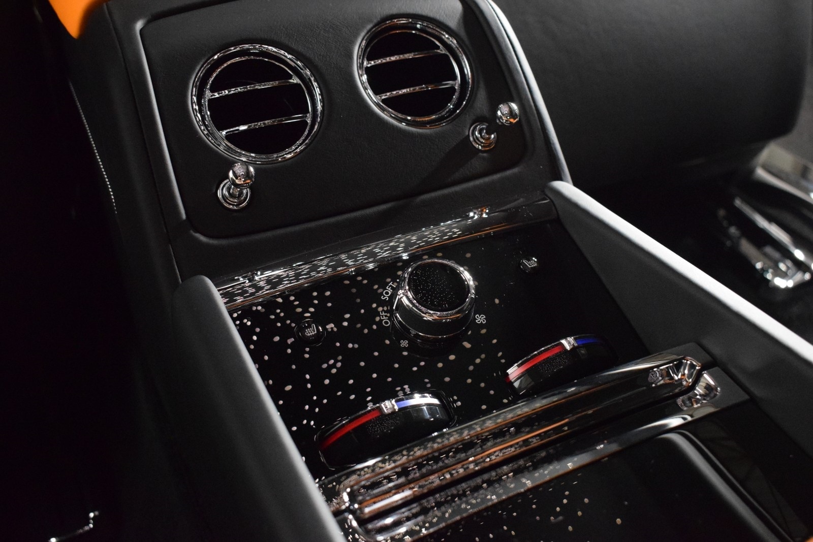 Thumbnail: 2024 Rolls-Royce Spectre - 20