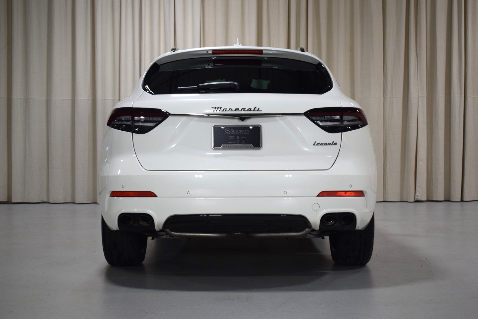 Thumbnail: 2022 Maserati Levante - 16