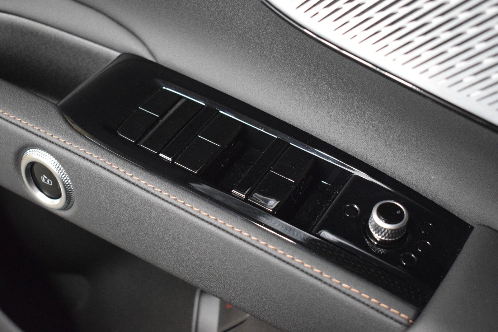 Thumbnail: 2025 Maserati Grecale - 42