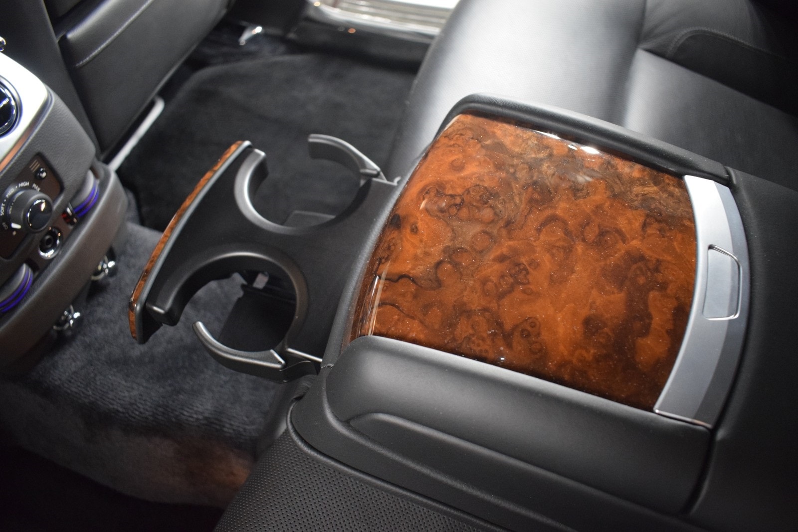 Thumbnail: 2012 Rolls-Royce Ghost - 23