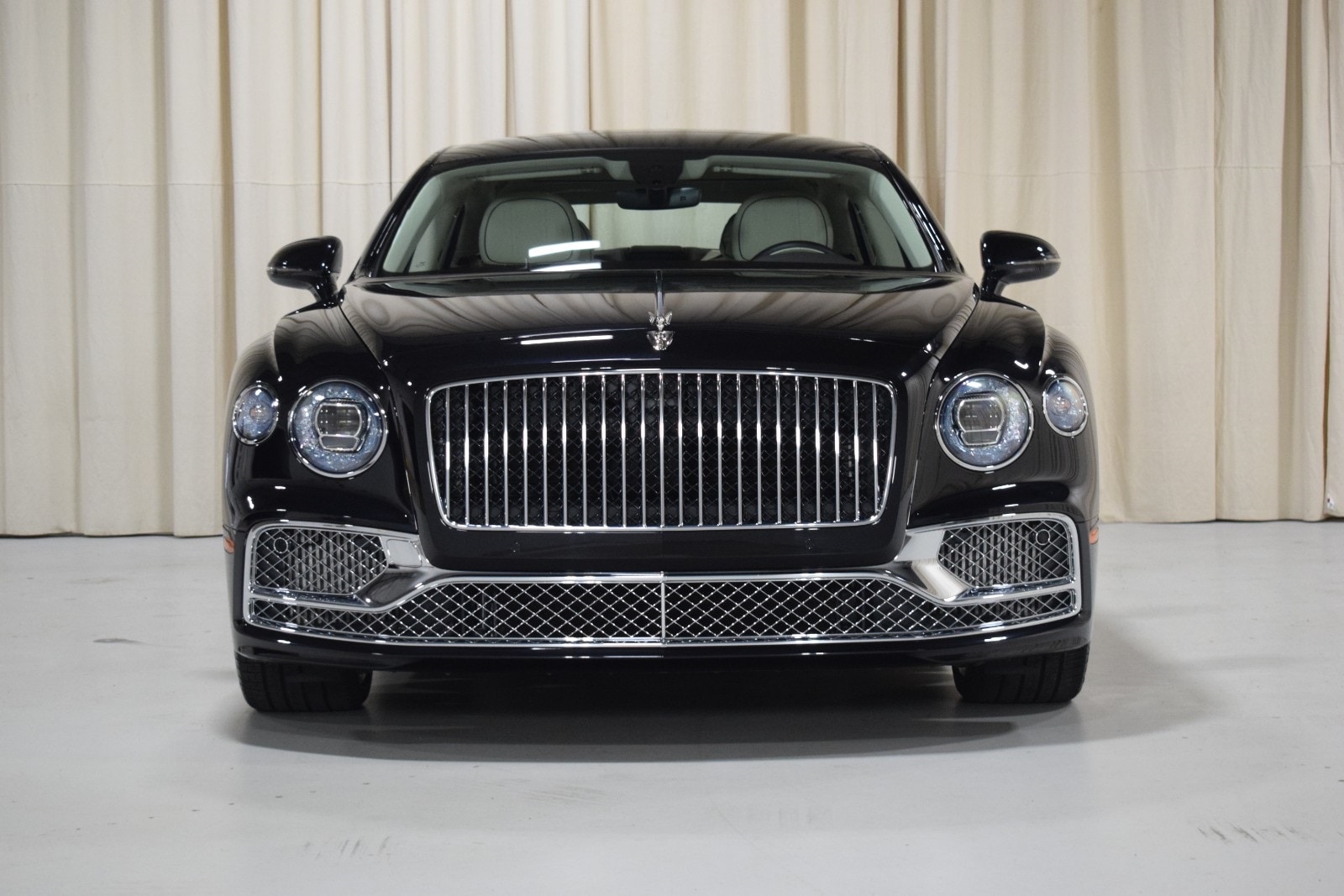 Thumbnail: 2020 Bentley Flying Spur - 11